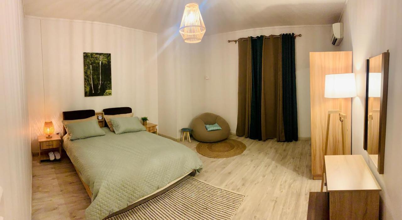 Ibiza Apartment - 150M From The Beach Flic-en-Flacq Zewnętrze zdjęcie